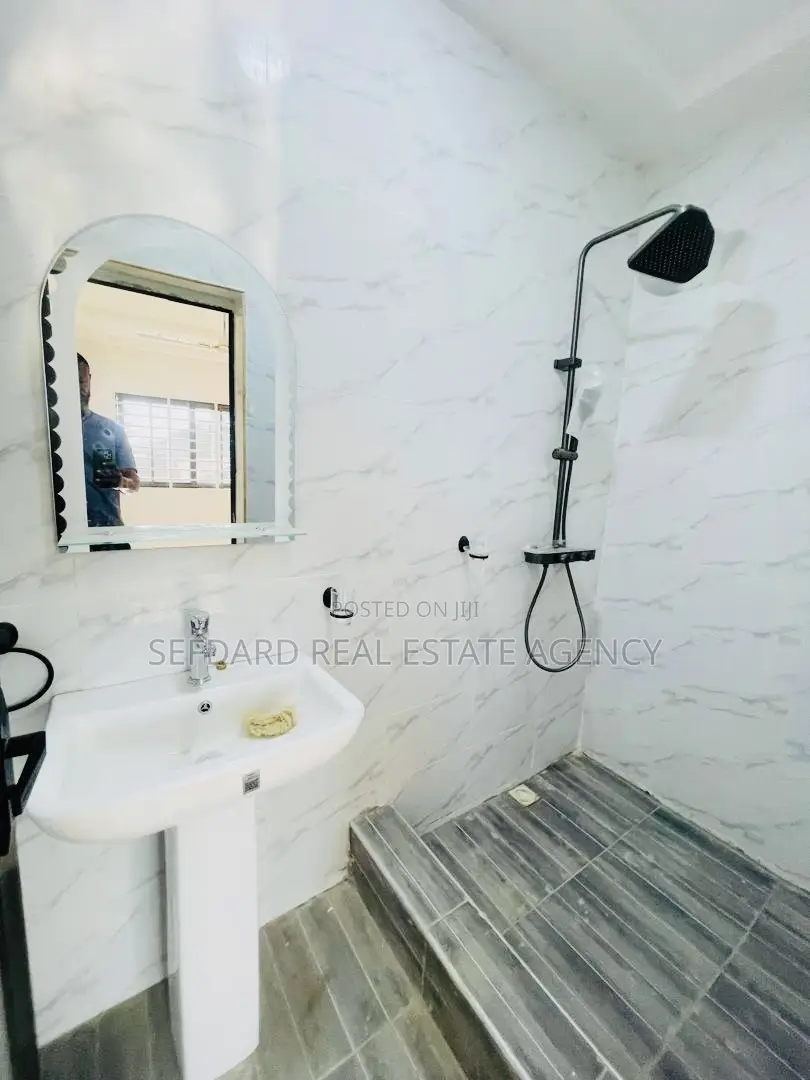 3bdrm House in Sefdard Properties, Kwabenya for sale