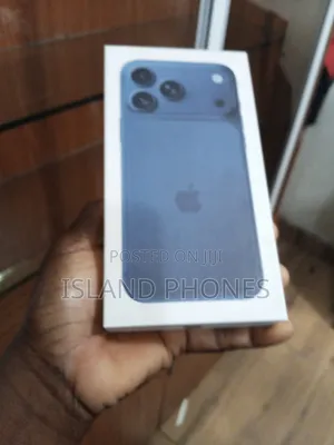New Apple iPhone XR 128 GB Blue