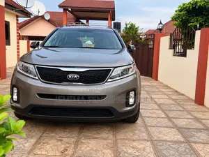 Kia Sorento LX 4dr SUV (2.4L 4cyl 6A) 2014 Gray