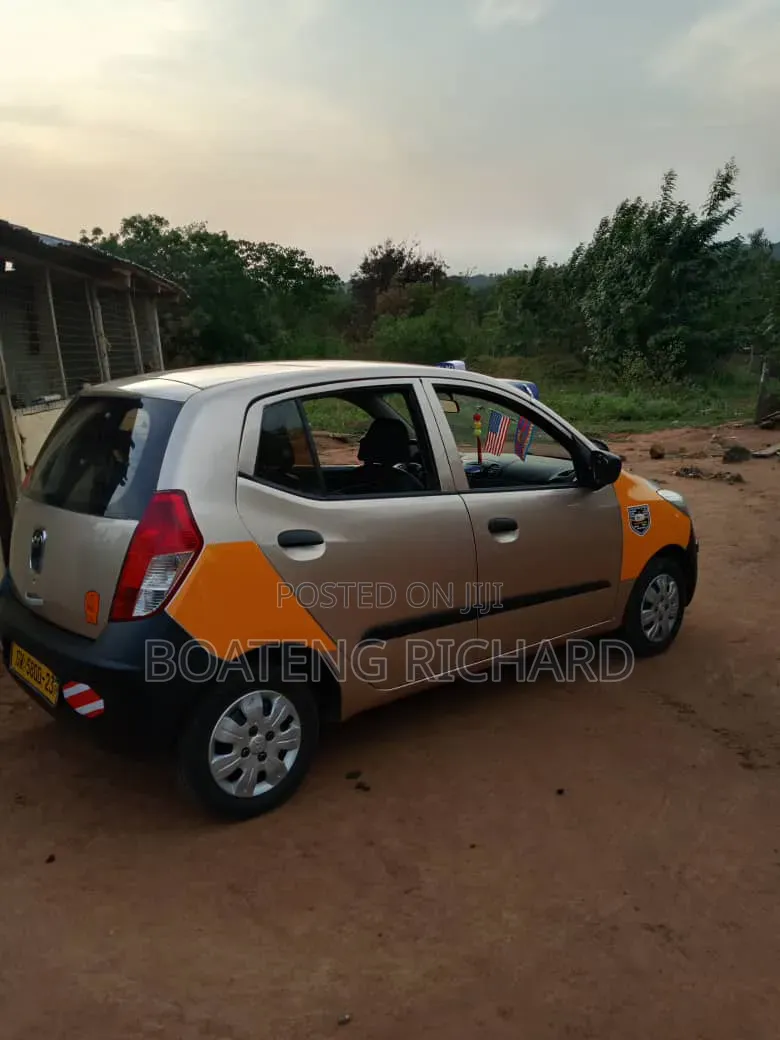 Hyundai I10 2011 Brown