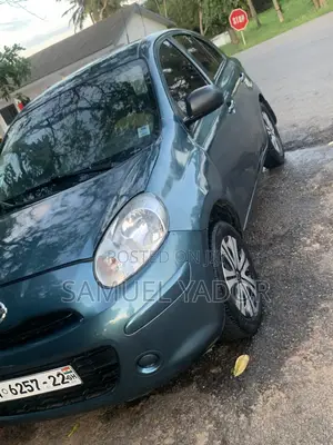 Nissan Micra 2016 Blue