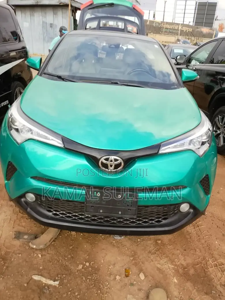Toyota C-HR 2018 Green