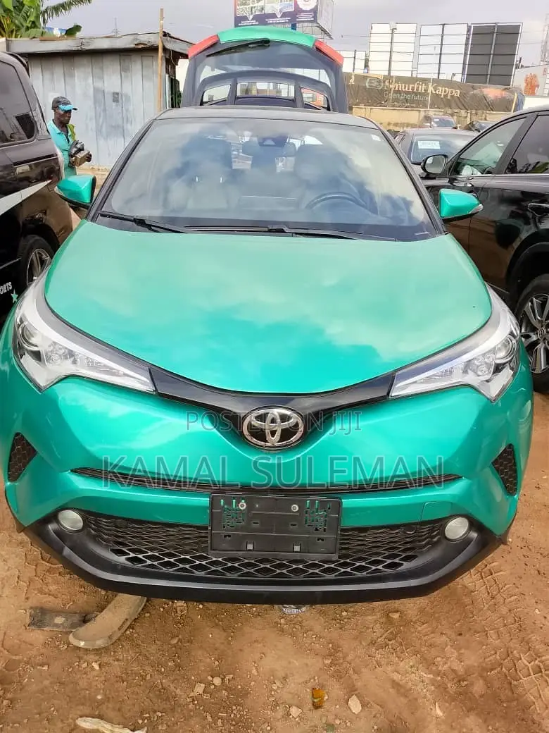 Toyota C-HR 2018 Green