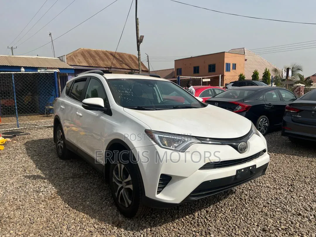 Toyota RAV4 2017 White