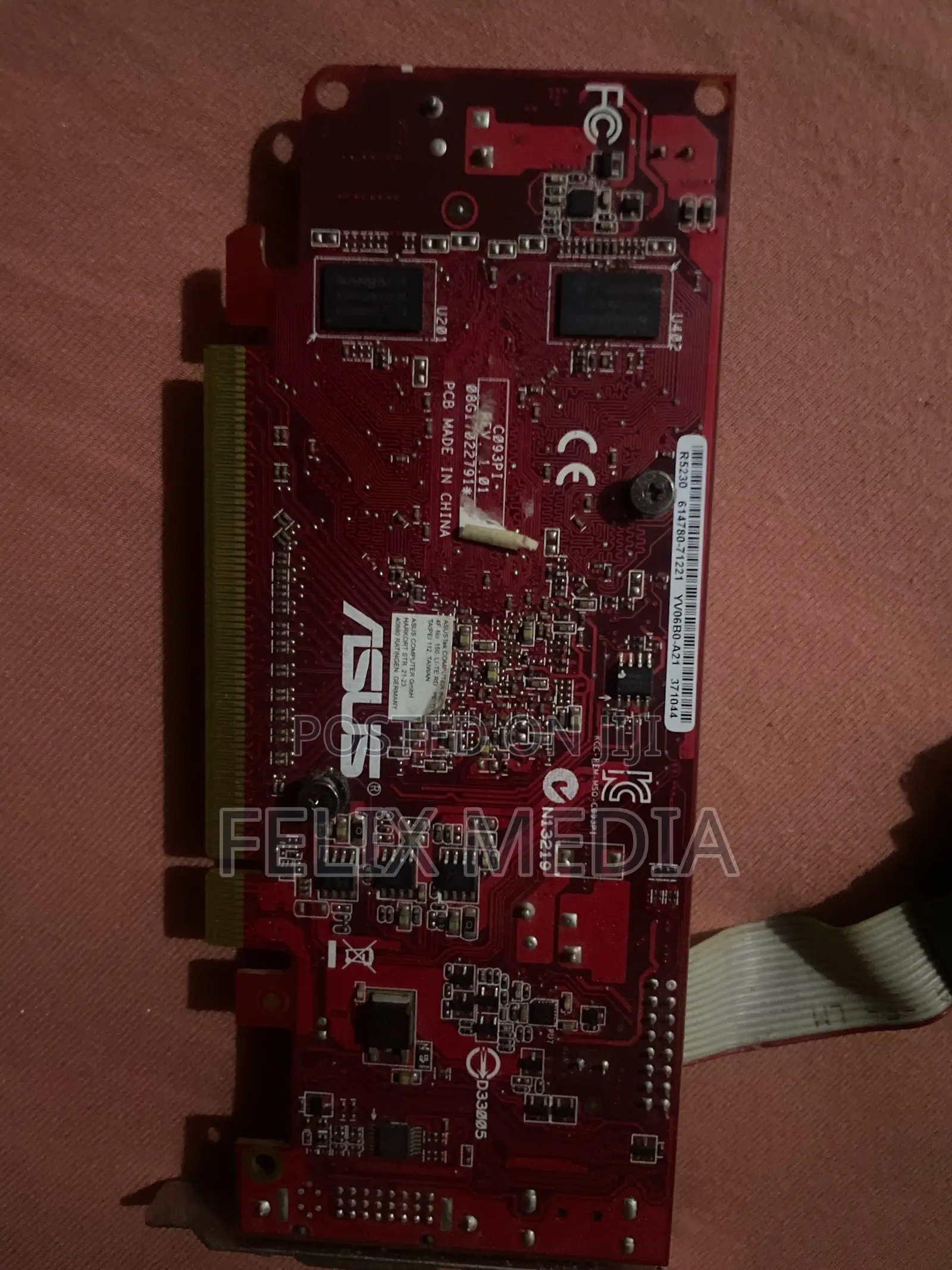 ASUS Amd Radeon R5 230