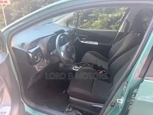 Toyota Vitz 1.3 AWD 3dr 2016 Green