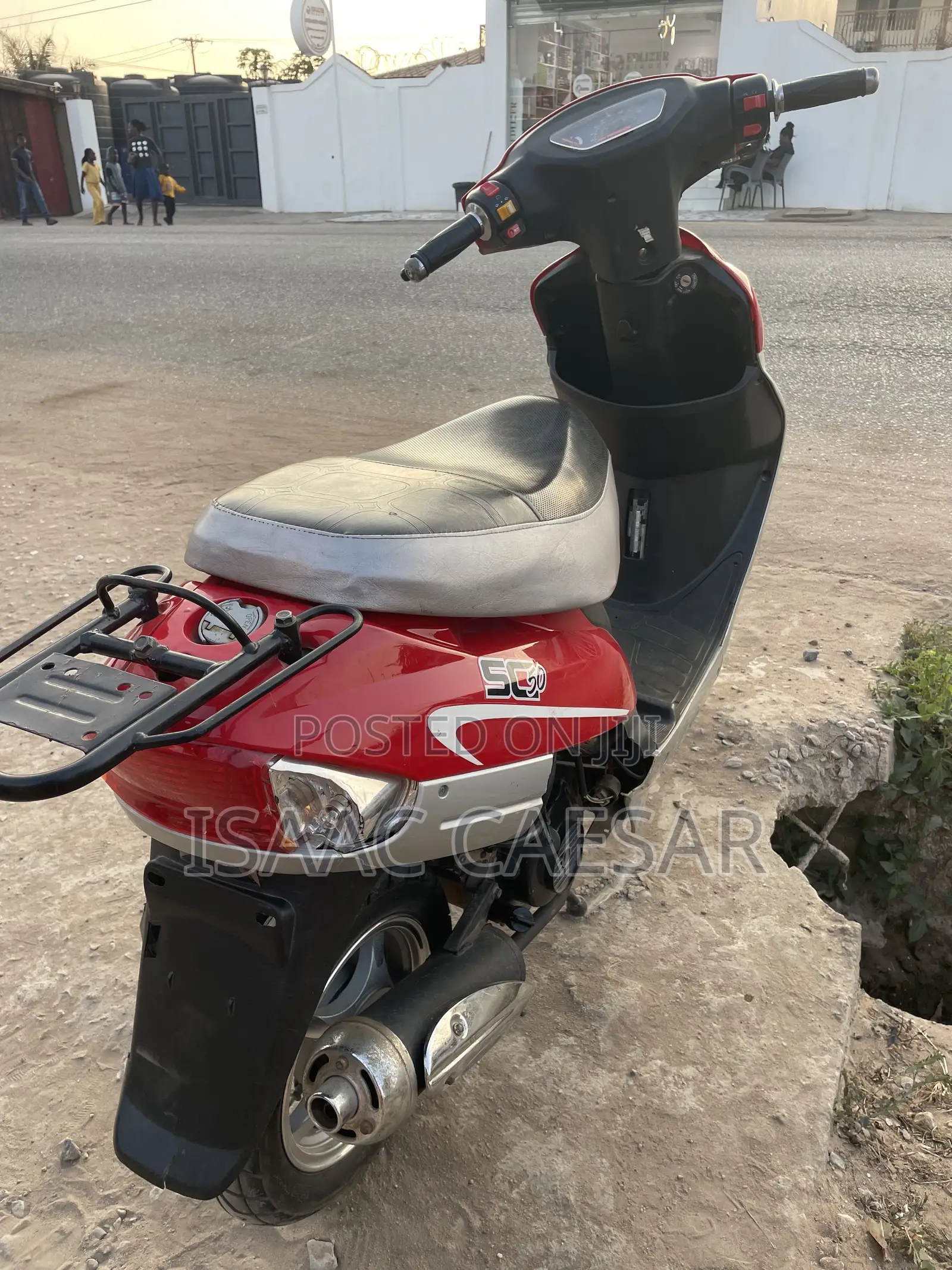 Bajaj 2022 Red
