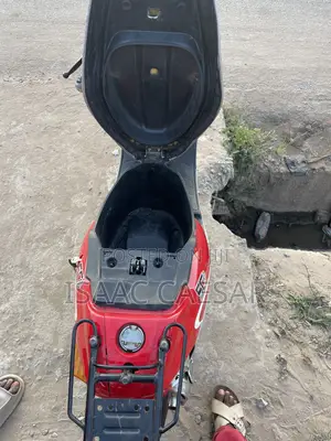 Bajaj 2022 Red