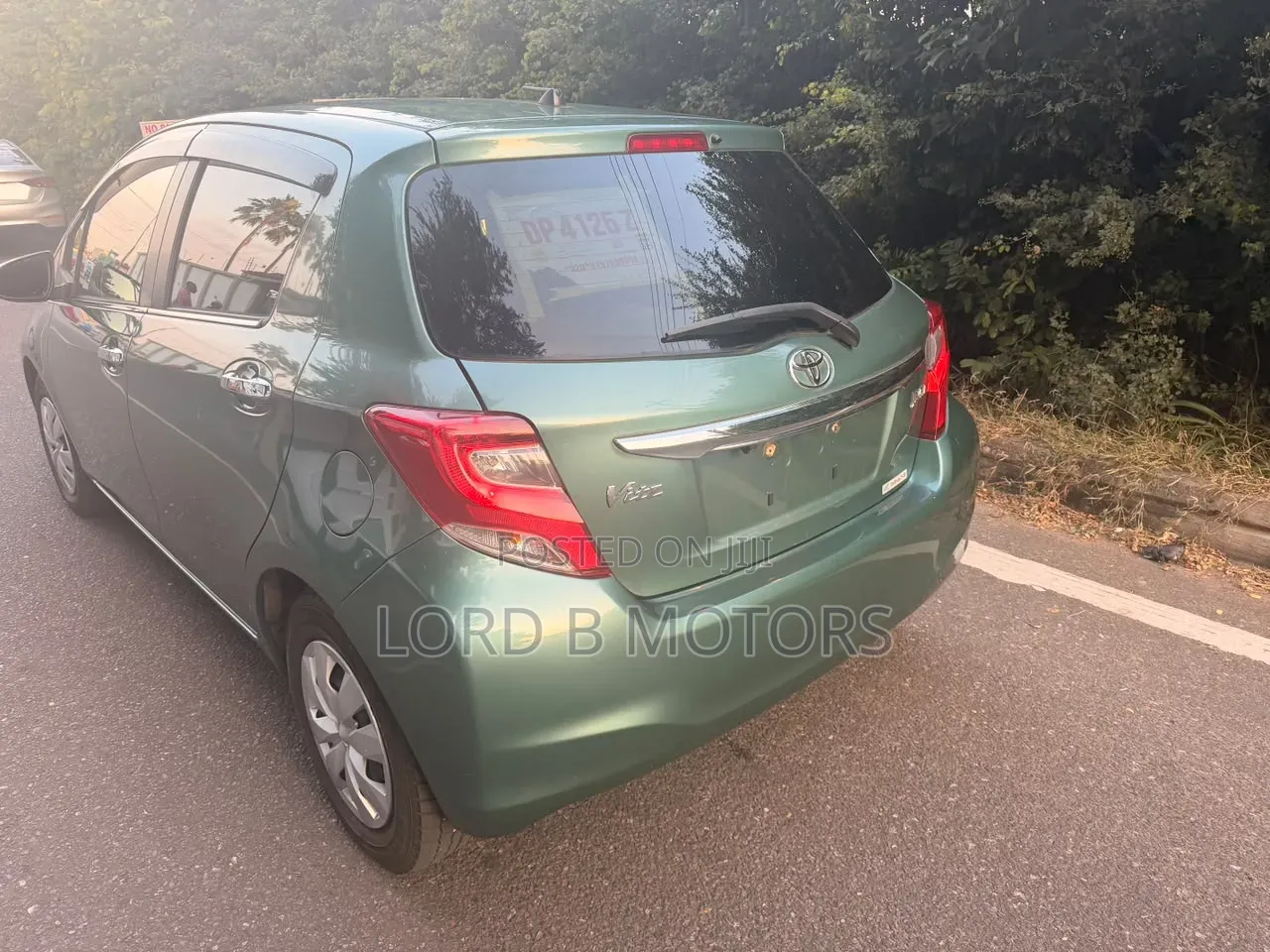 Toyota Vitz 1.3 AWD 3dr 2016 Green