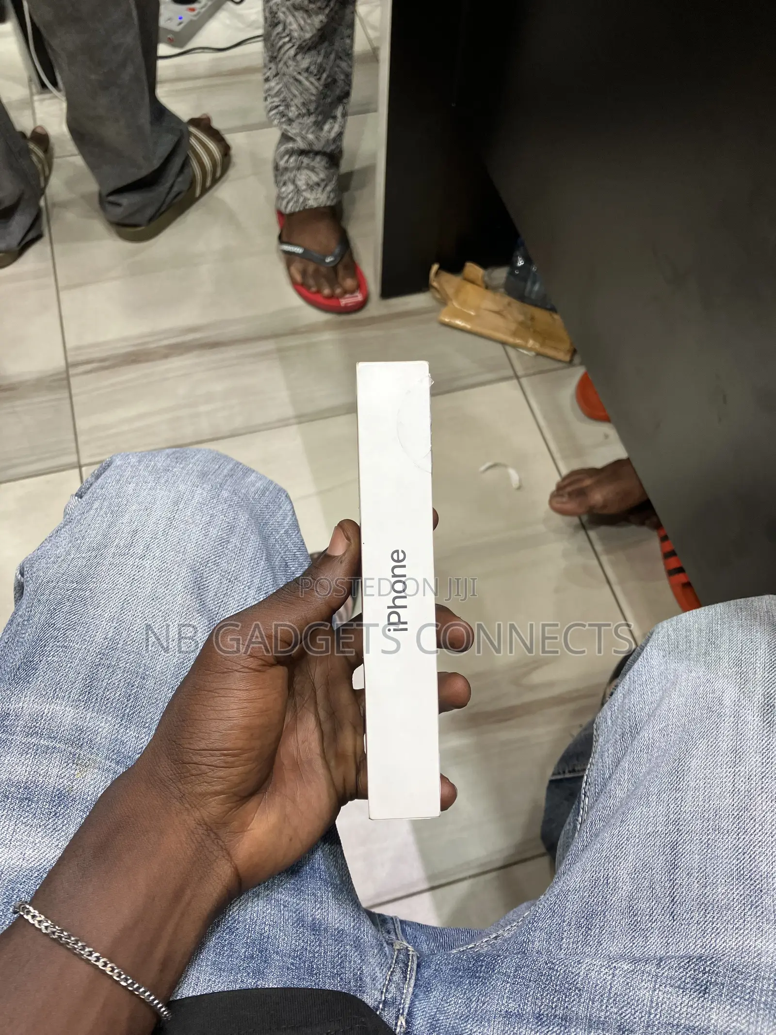 New Apple iPhone 17e 256 GB Black