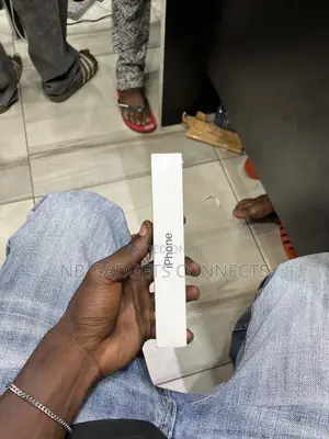 New Apple iPhone 17e 256 GB Black