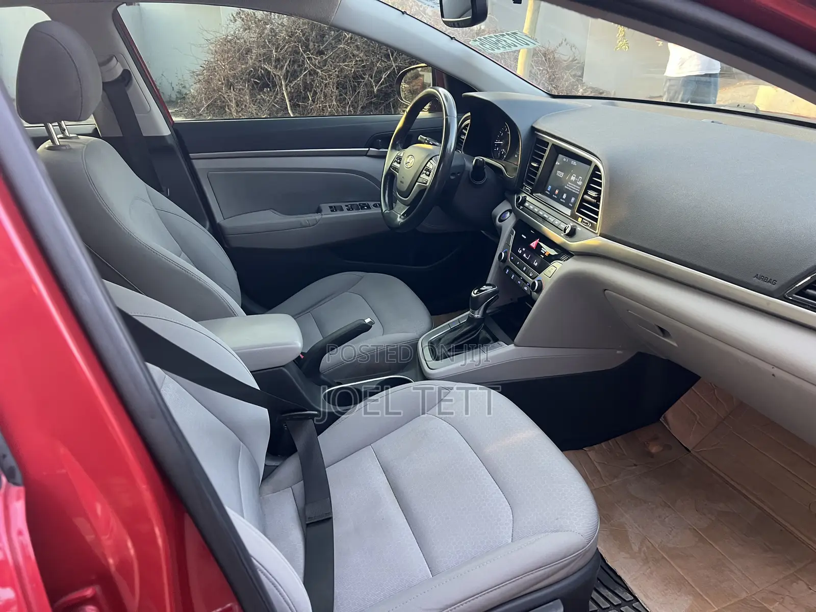 Hyundai Elantra 2018 Red