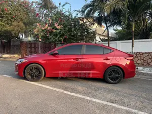 Hyundai Elantra 2018 Red