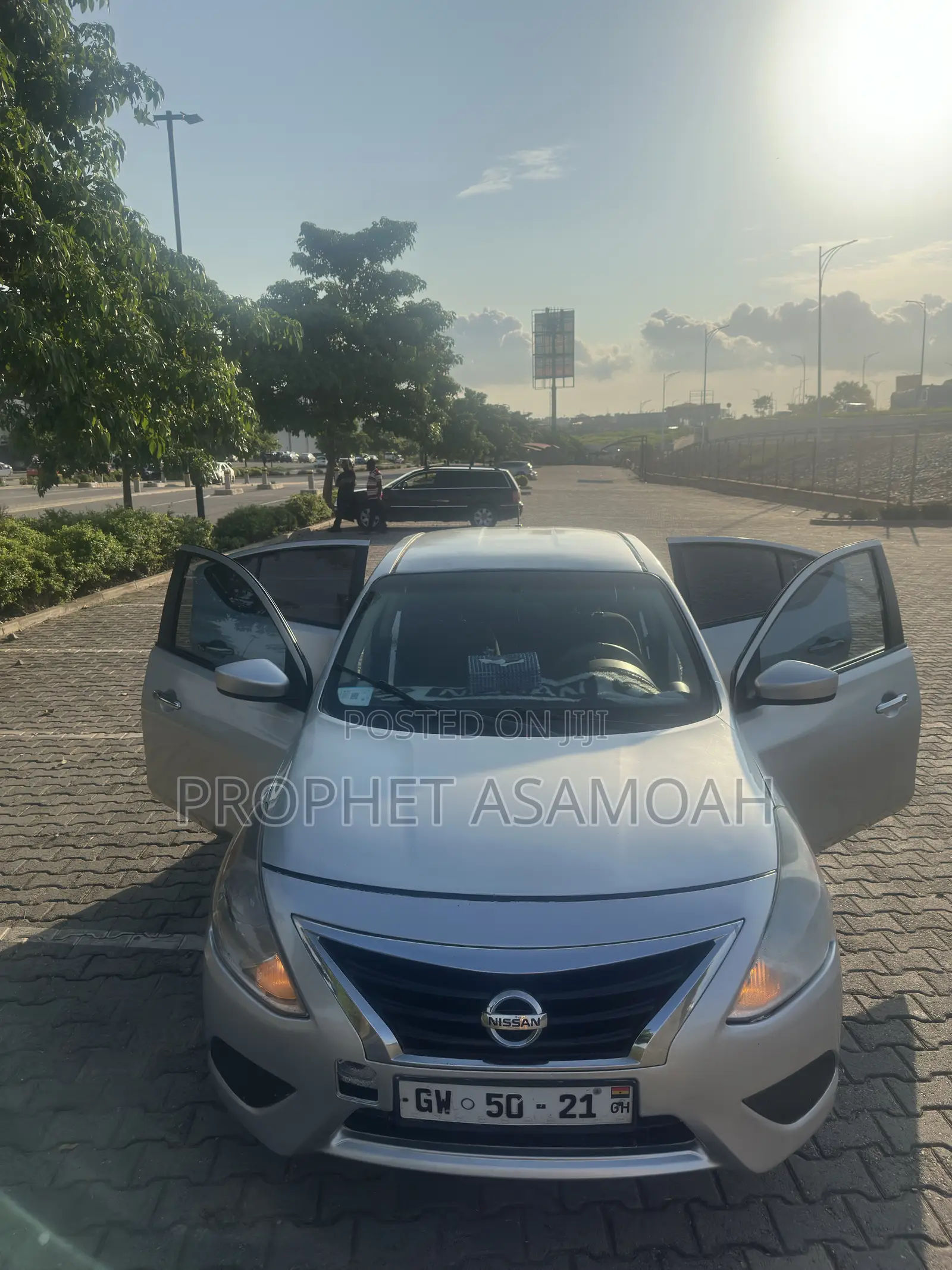 Nissan Versa 1.6 SL 2016 Silver