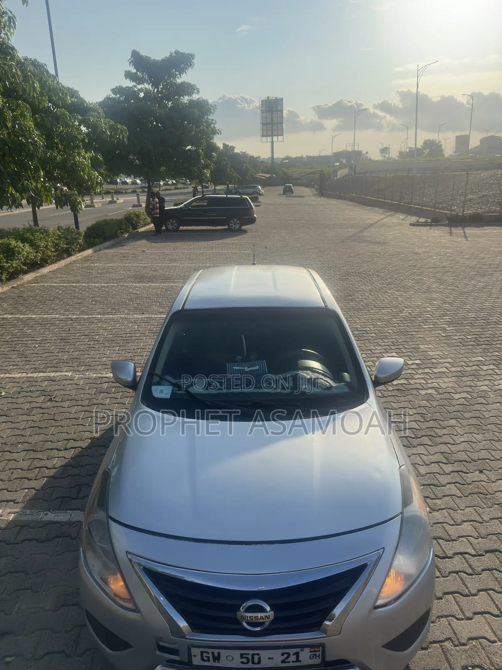Nissan Versa 1.6 SL 2016 Silver