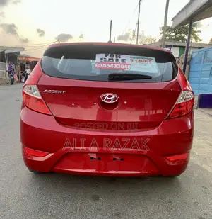 Hyundai Accent GS 4dr Hatchback (1.6L 4cyl 6A) 2014 Gray
