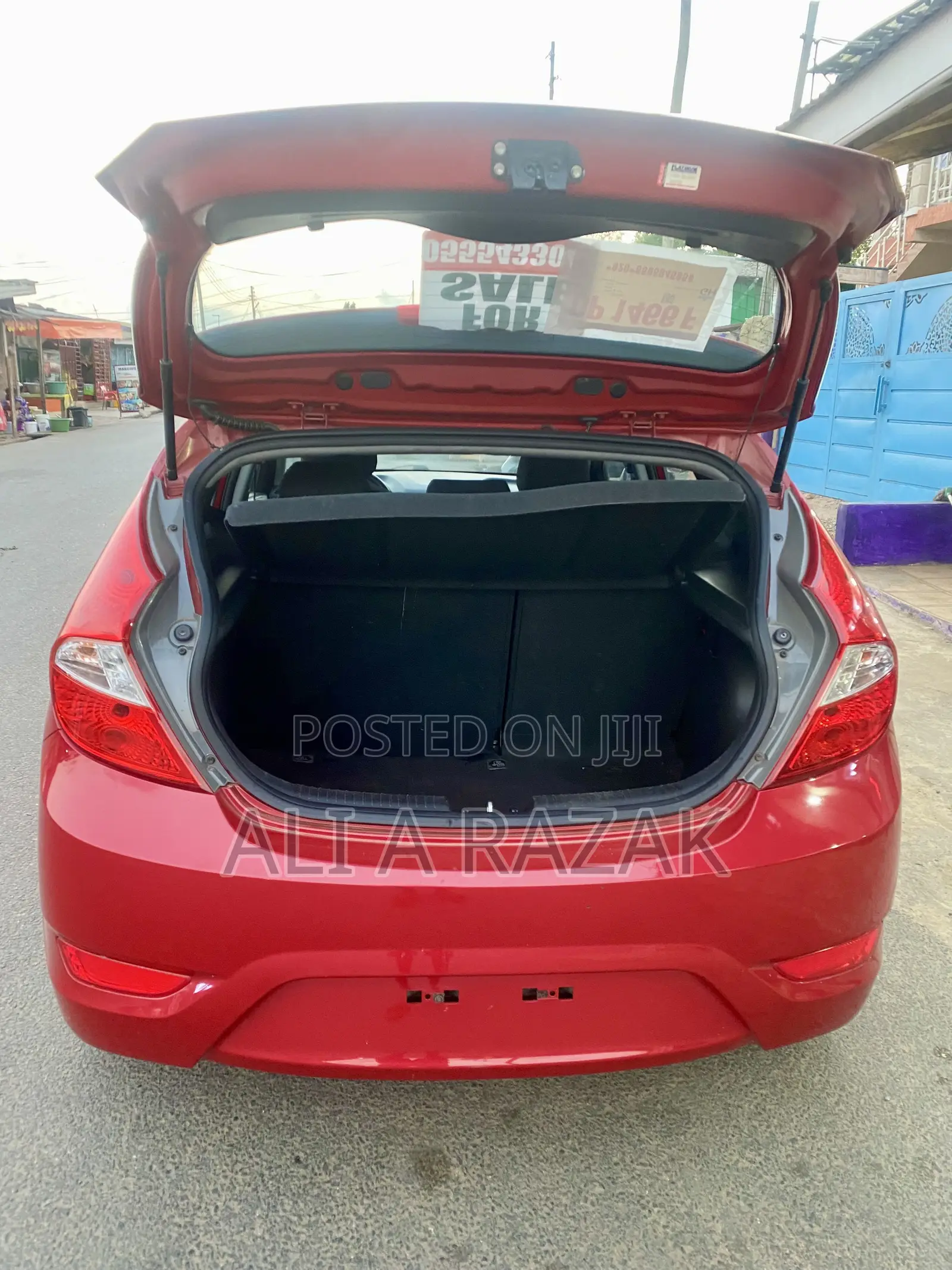 Hyundai Accent GS 4dr Hatchback (1.6L 4cyl 6A) 2014 Gray