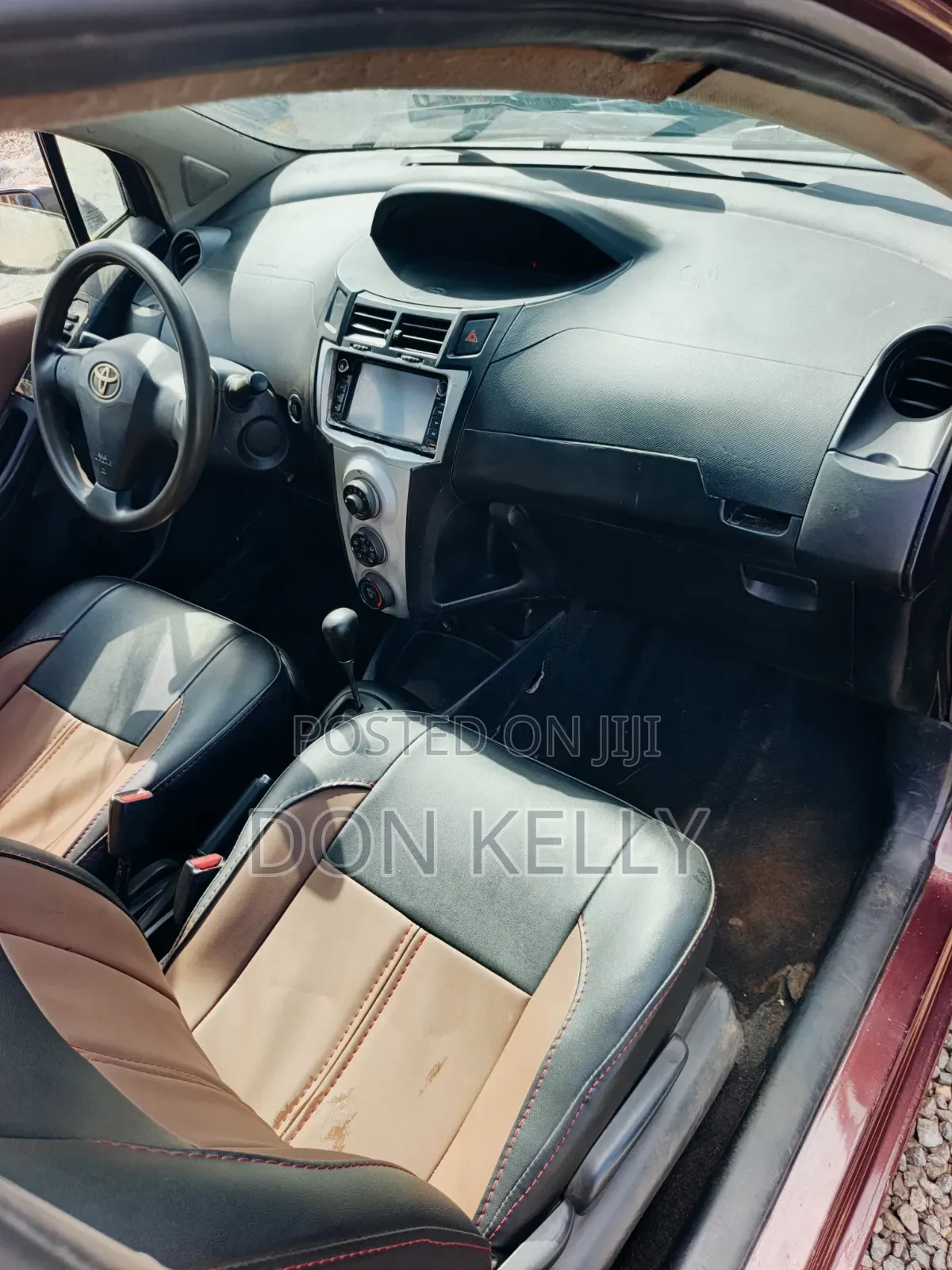 Toyota Vitz 1.3 FWD 3dr 2010 Brown