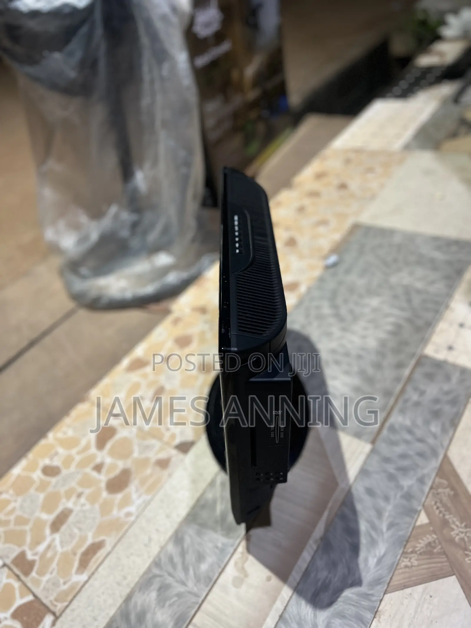 German Brand Odys 19" LCD