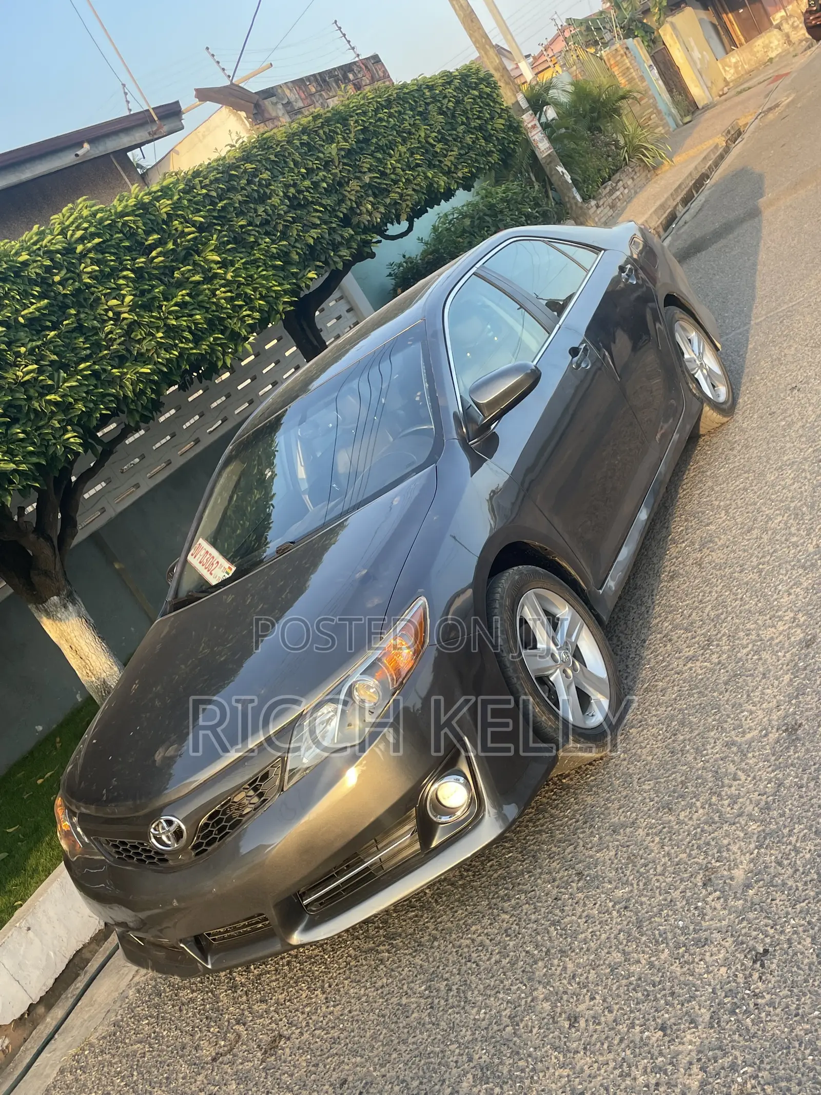 Toyota Camry SE 4dr Sedan (2.5L 4cyl 6A) 2014 Gray