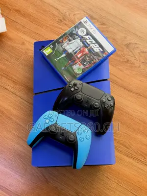 Sony PlayStation 5 Slim Standard 1TB (2 Controllers + FC26 CD)