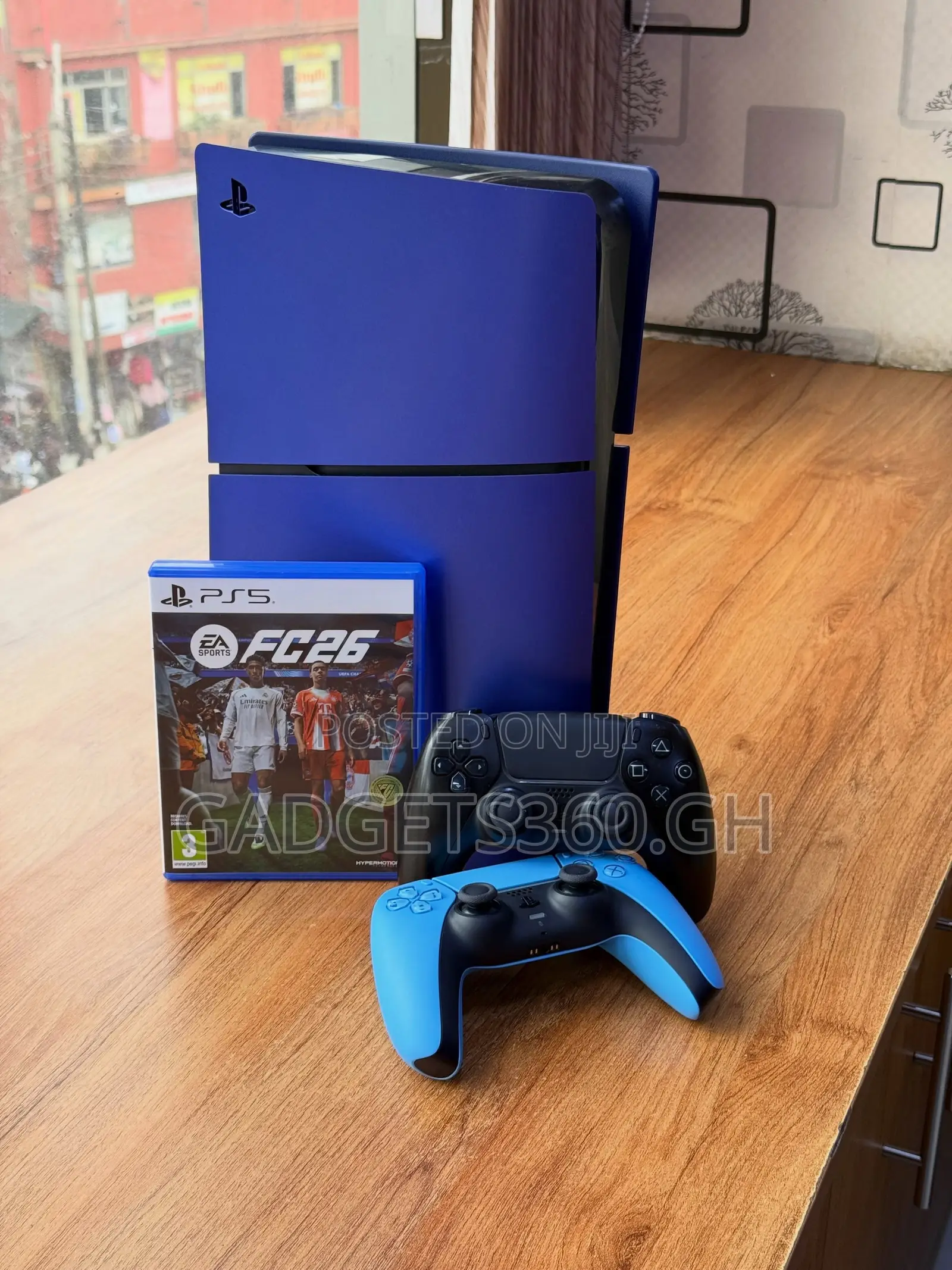 Sony PlayStation 5 Slim Standard 1TB (2 Controllers + FC26 CD)