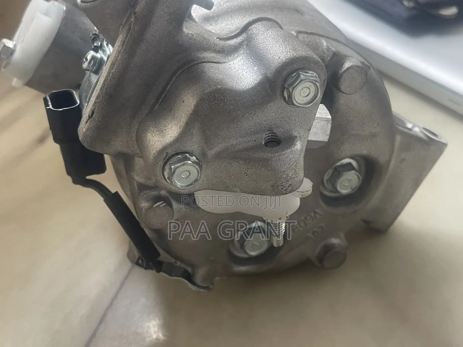 2010 Honda CR-V AC Compressor