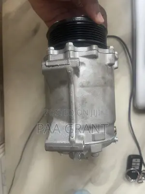 2010 Honda CR-V AC Compressor