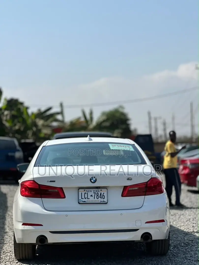 BMW 530i 2020 White