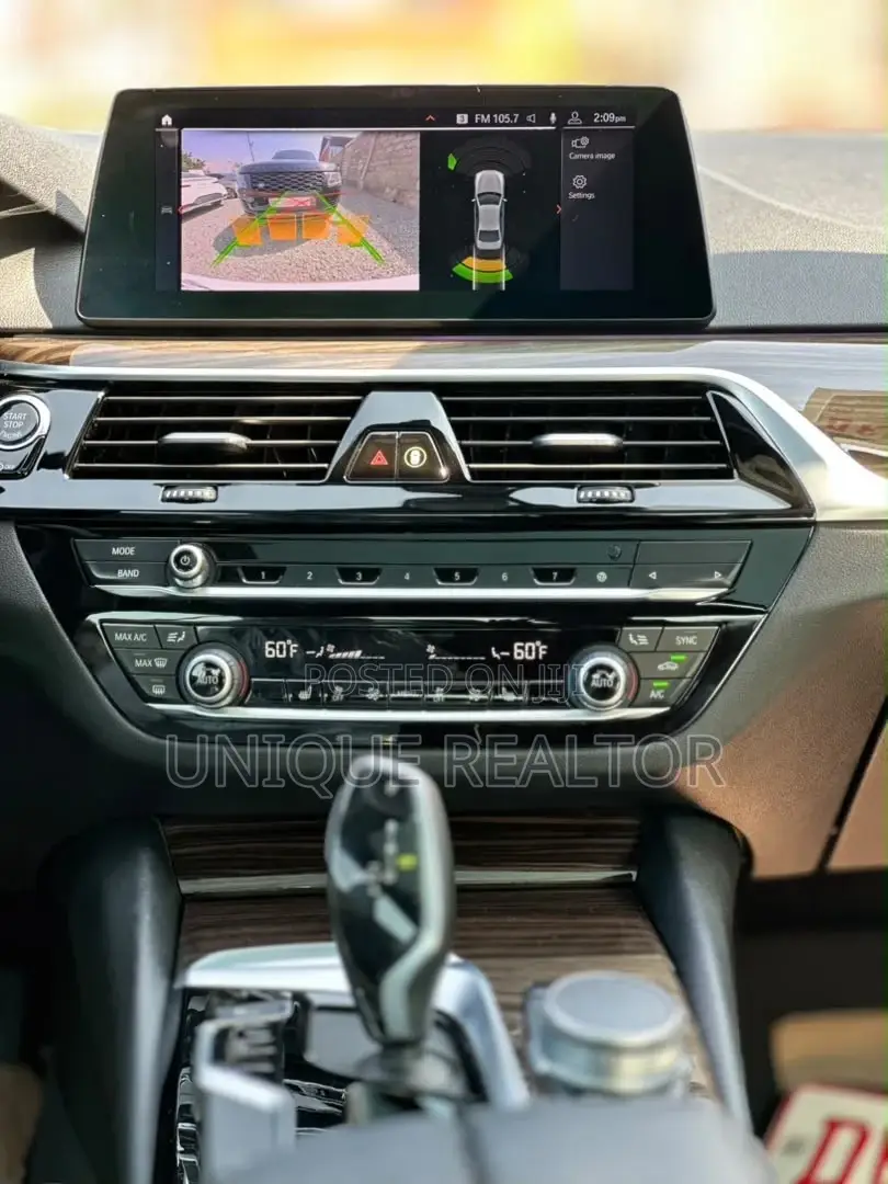 BMW 530i 2020 White