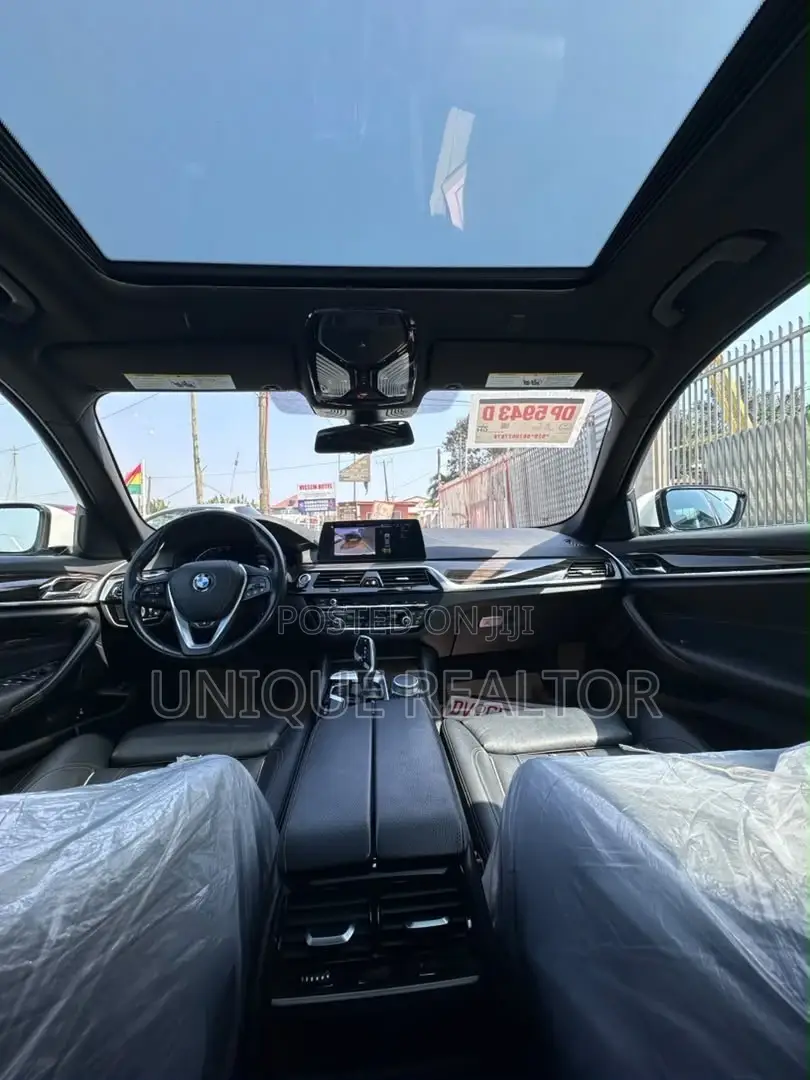 BMW 530i 2020 White
