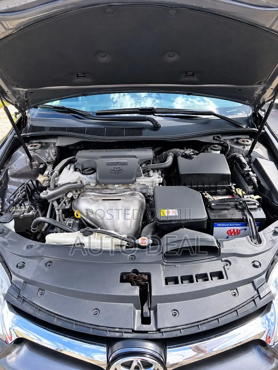 Toyota Camry LE 4dr Sedan (2.5L 4cyl 6A) 2017 Gray