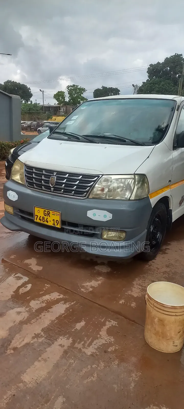 Toyota HiAce 2007 White