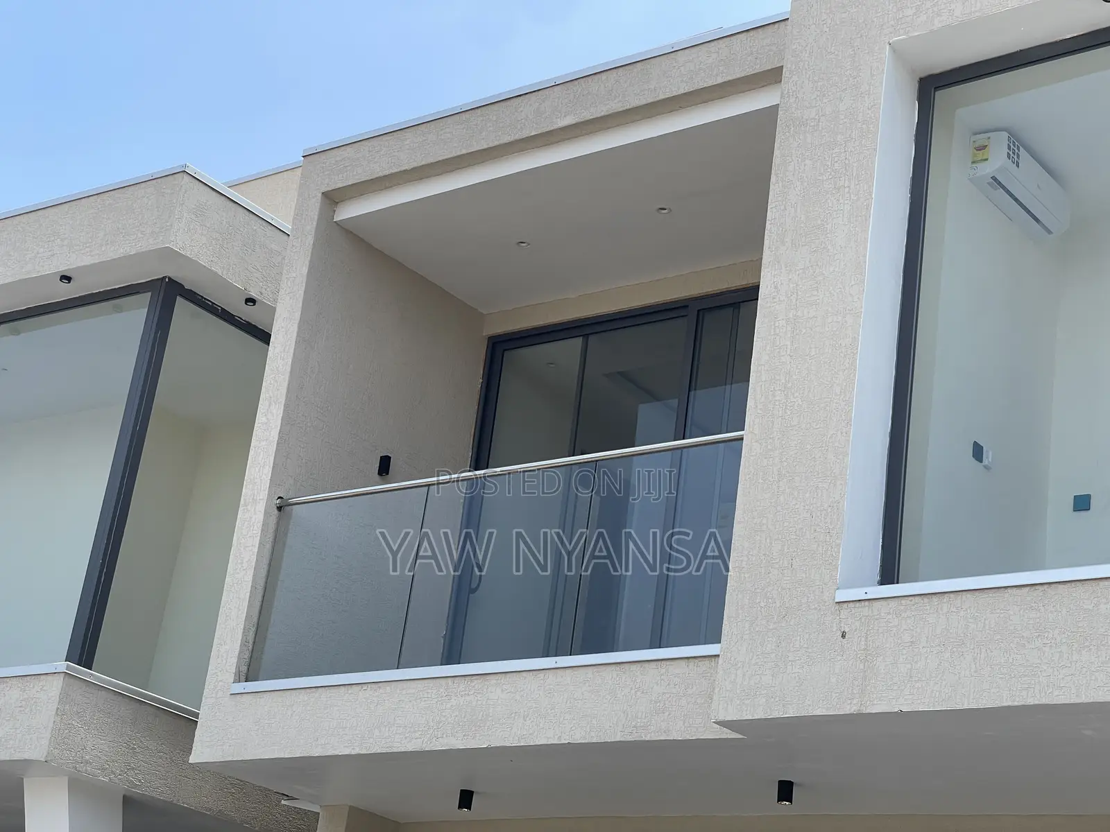 5bdrm House in Bn Estate, Ashaley Botwe for sale