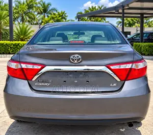 Toyota Camry LE 4dr Sedan (2.5L 4cyl 6A) 2017 Gray