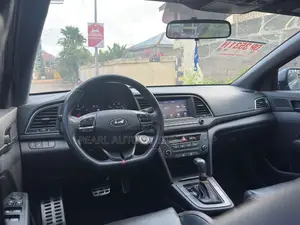 Hyundai Elantra Sport 2018 Gray