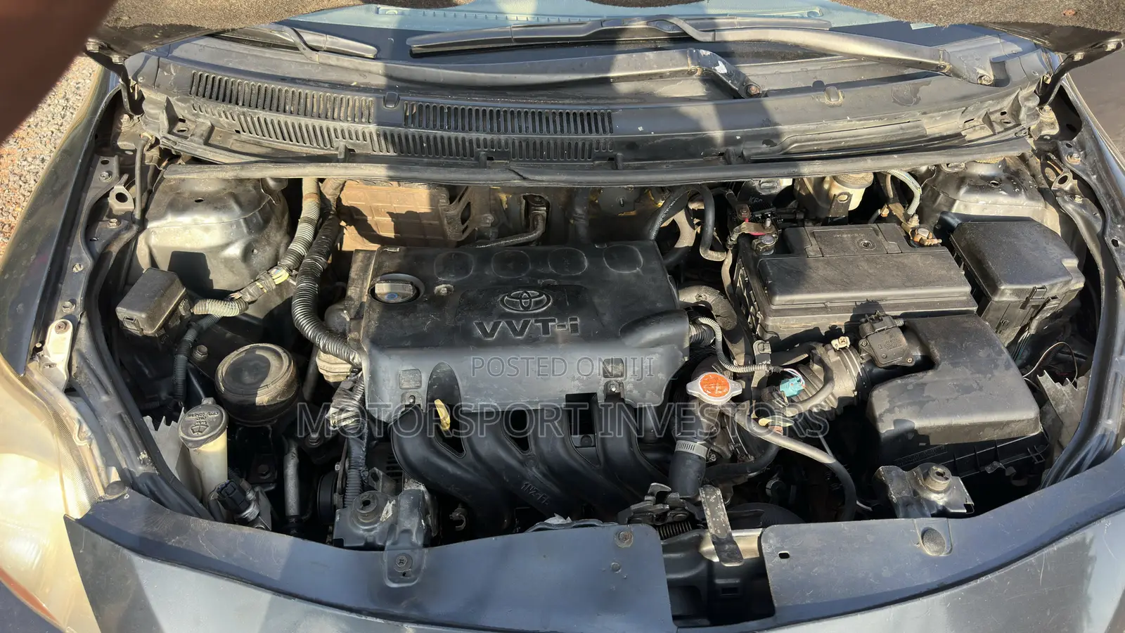 Toyota Yaris Base Sedan 4dr 2010 Gray