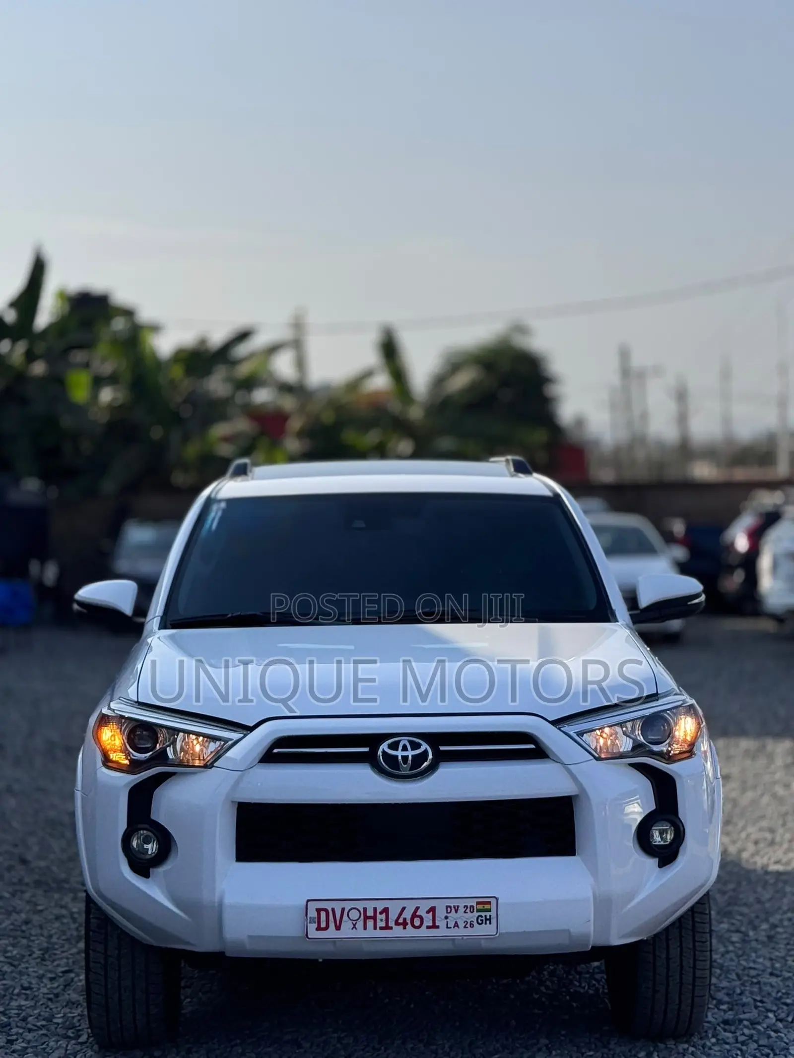 Toyota 4-Runner SR5 Premium 2021 White