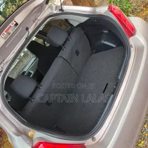 Toyota Vitz 1.3 AWD 5dr 2013 Pearl