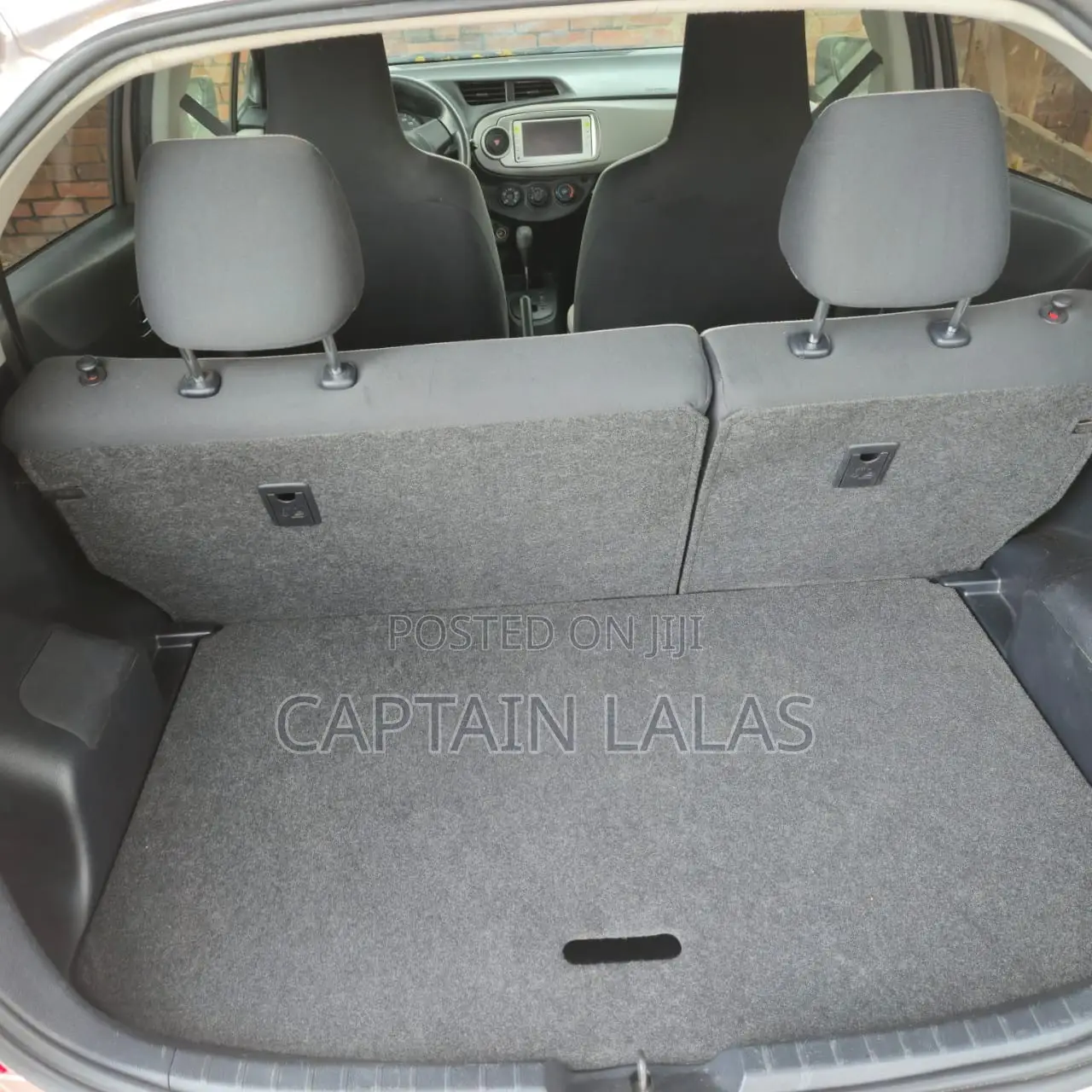Toyota Vitz 1.3 AWD 5dr 2013 Pearl