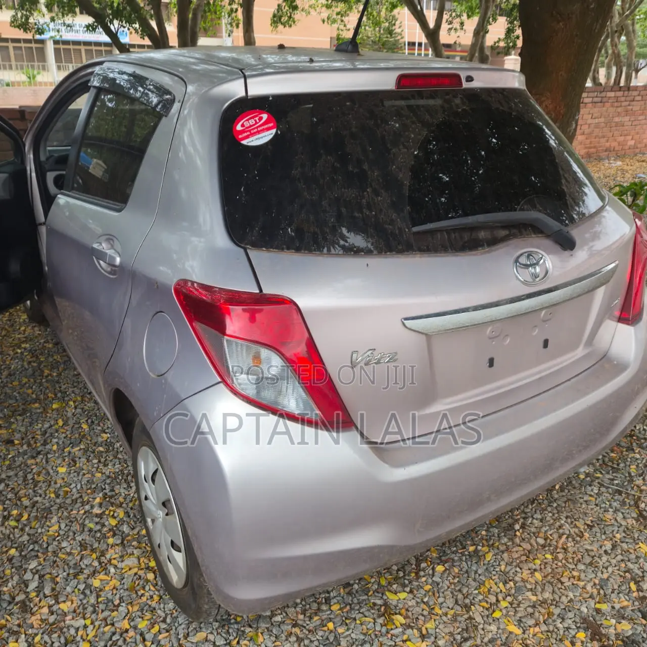 Toyota Vitz 1.3 AWD 5dr 2013 Pearl