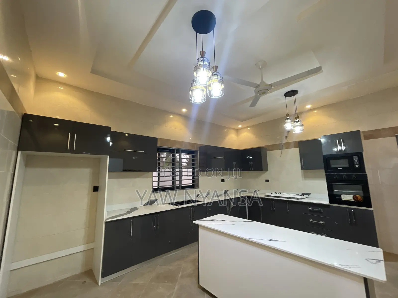 4bdrm House in Bn Estate, Accra Metropolitan for sale