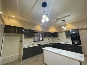 4bdrm House in Bn Estate, Accra Metropolitan for sale