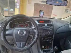 Mazda BT-50 2018 Silver