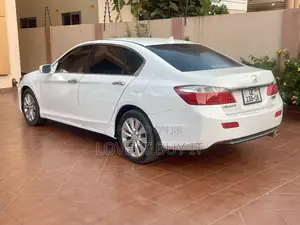 Honda Accord EX-L 4dr Sedan (2.4L 4cyl CVT) 2015 White