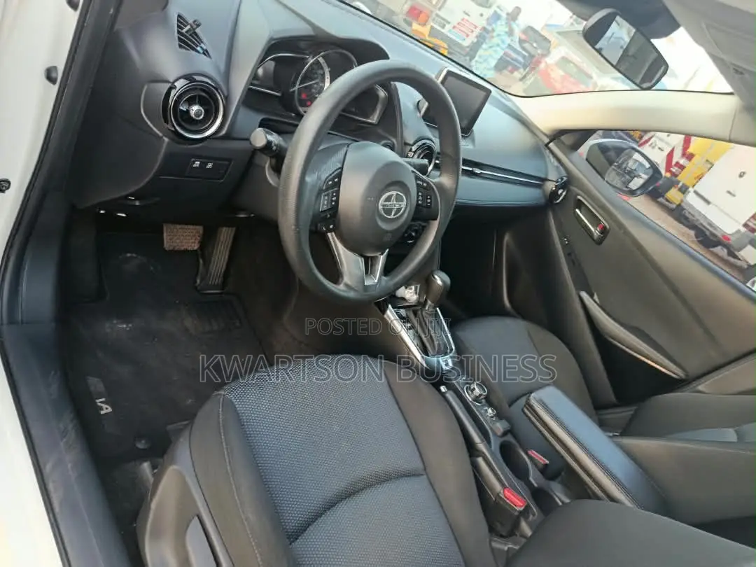 Toyota Yaris iA 1.5 FWD 2017 White