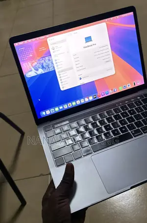 Laptop Apple MacBook Pro 2020 16GB Intel Core i5 SSD 500GB