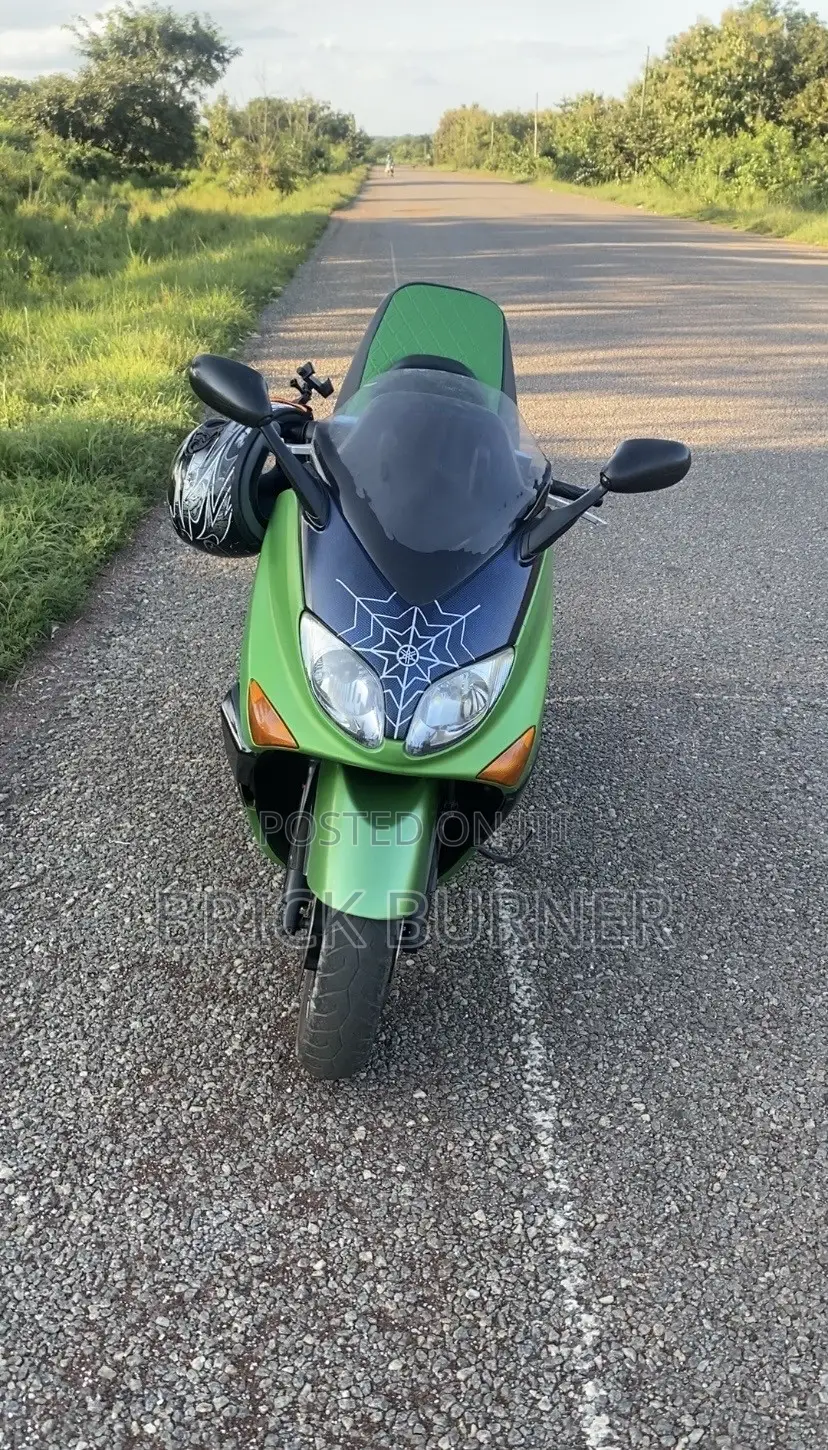 Yamaha 2009 Green
