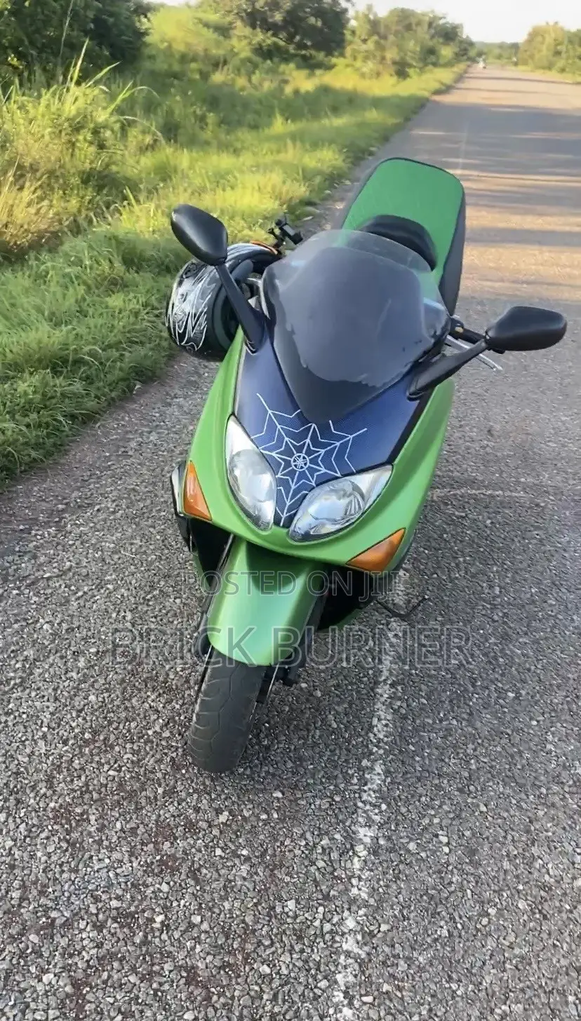 Yamaha 2009 Green