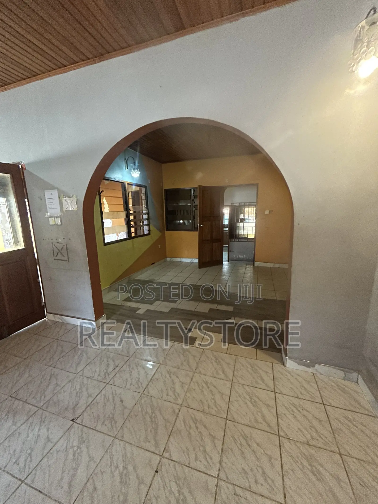 Executive 5 Bedroom Self Compound for Rent at Haatso